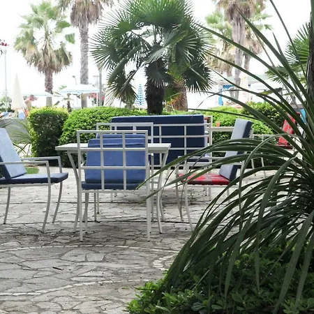 Fafa Hotel Golem (Tirana)